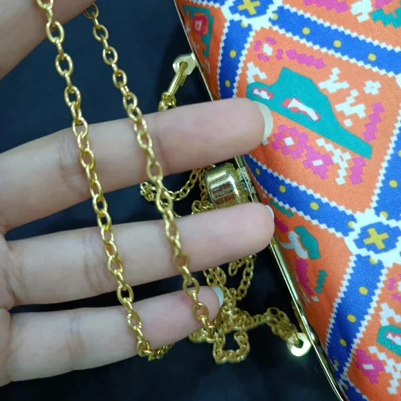 Traditional clutch/sling - Picture 6 of 7